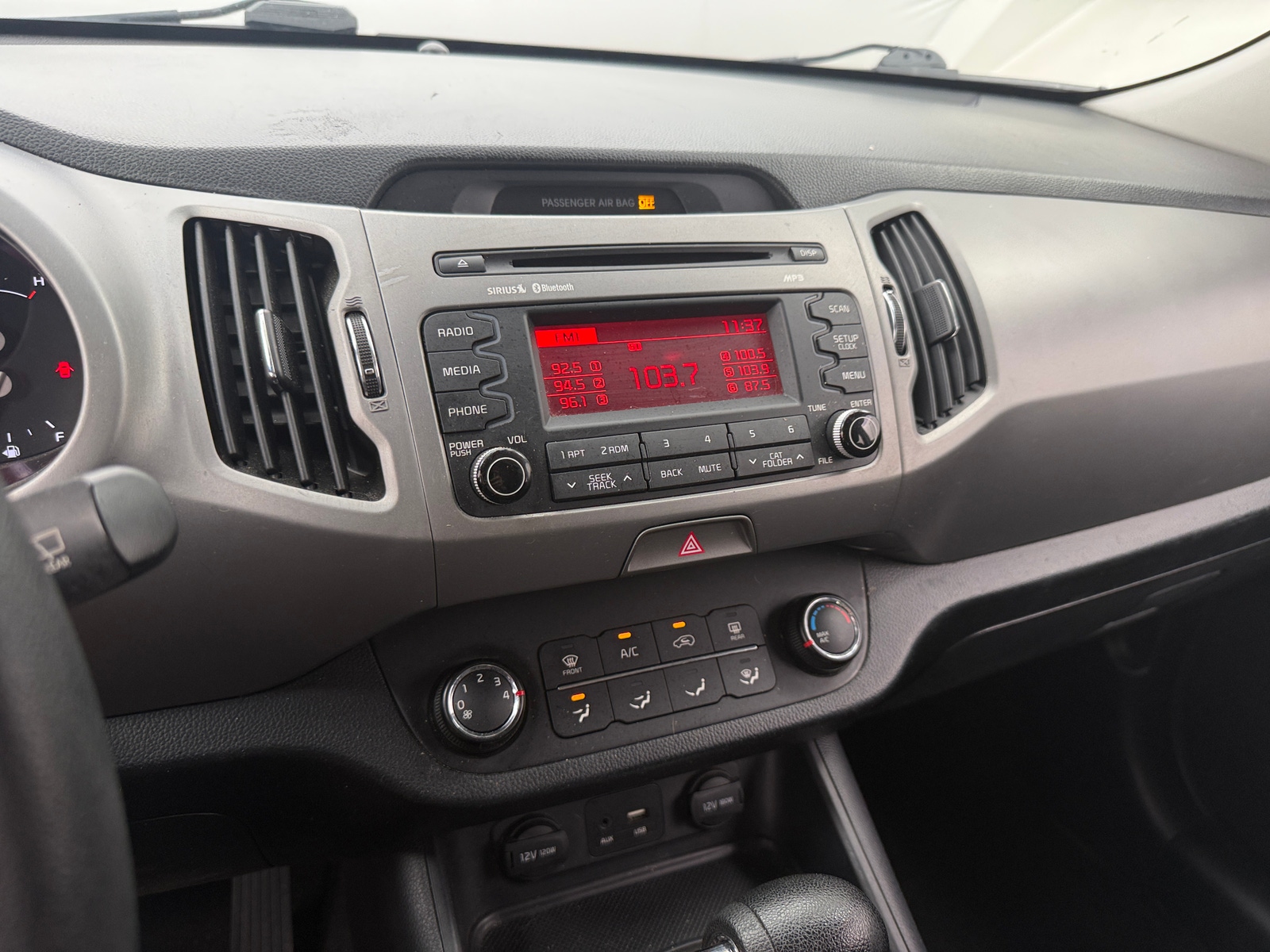 Thumbnail: 2016 Kia Sportage - 4