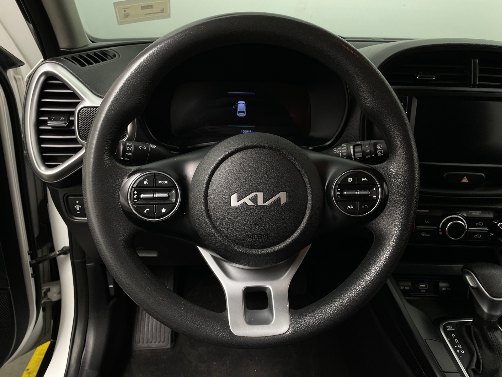 Thumbnail: 2023 Kia Soul - 5