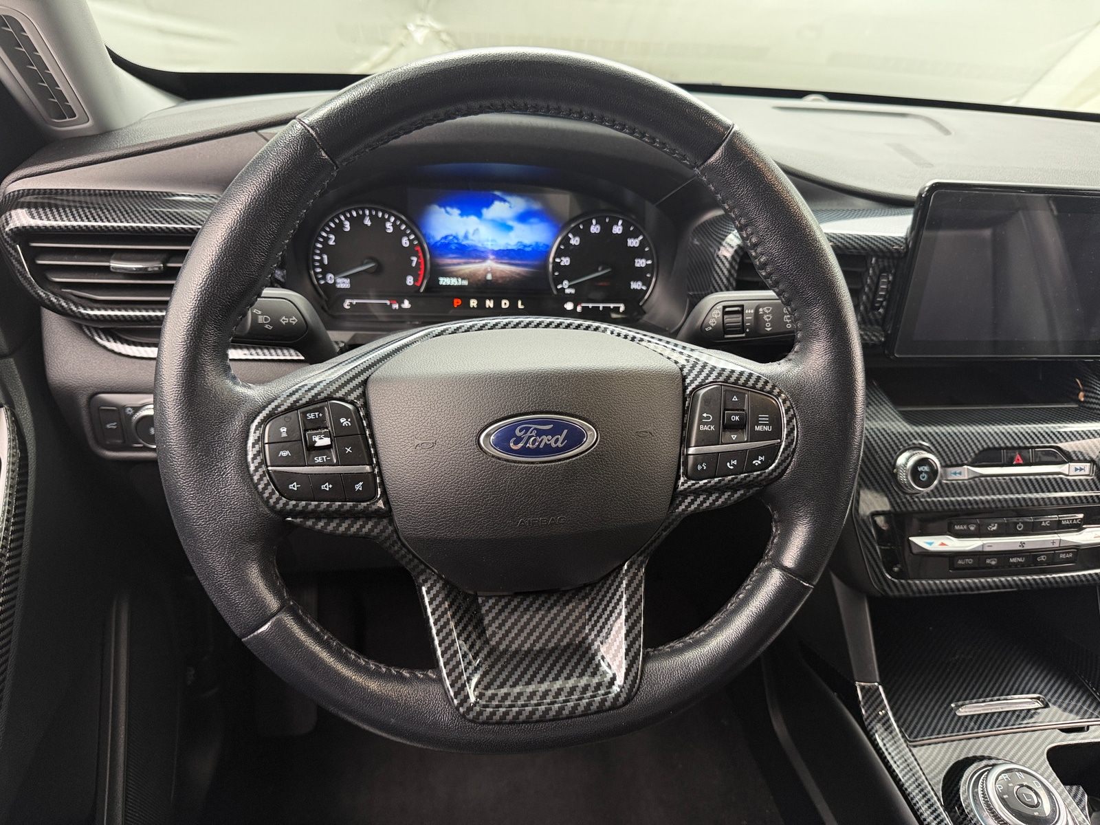 Thumbnail: 2021 Ford Explorer - 4