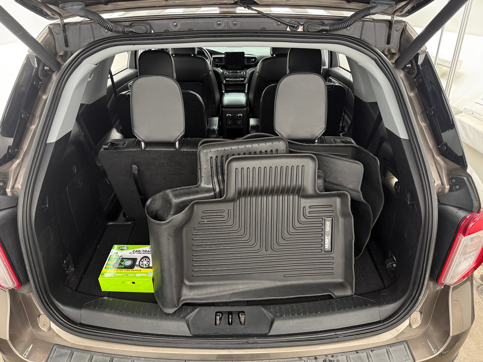 Thumbnail: 2021 Ford Explorer - 6