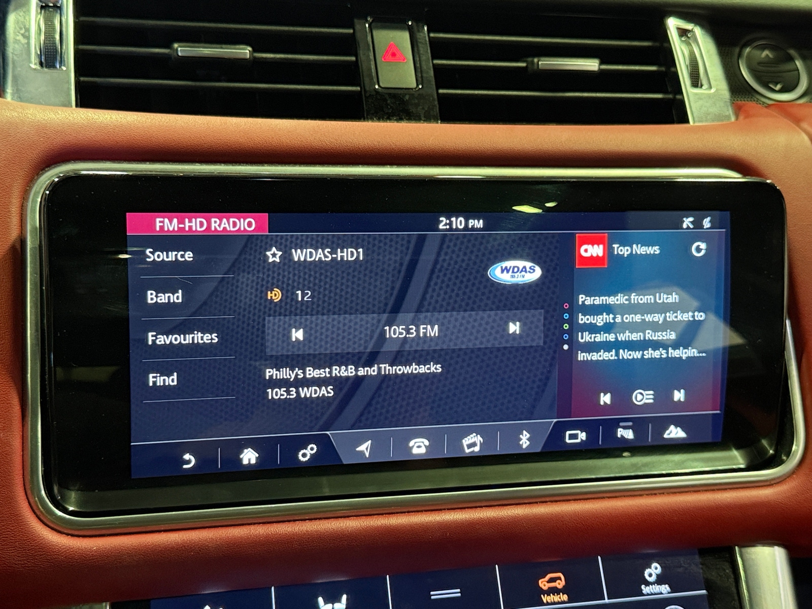 Thumbnail: 2022 Land Rover Range Rover Sport - 3