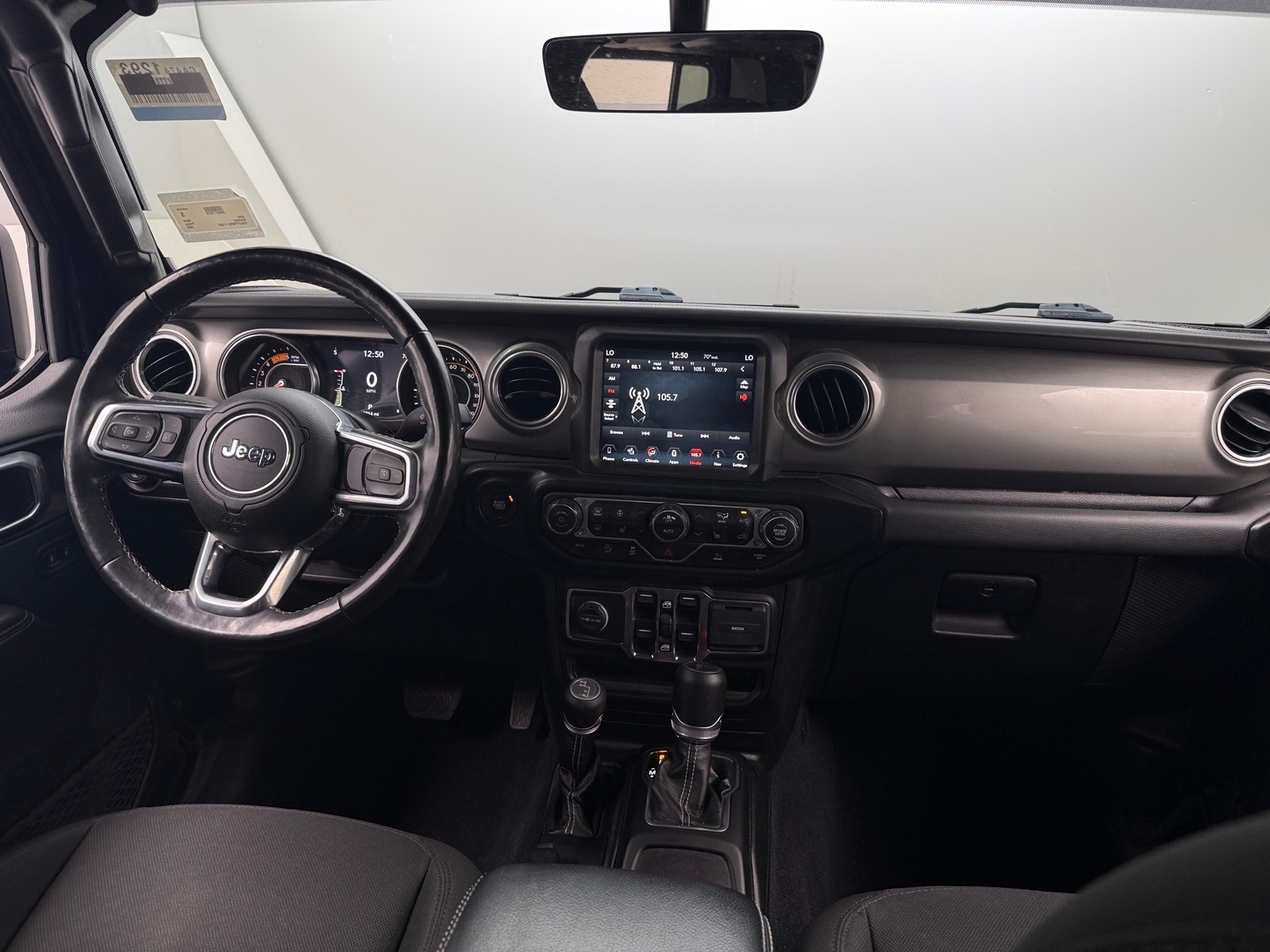 Thumbnail: 2022 Jeep Gladiator - 3