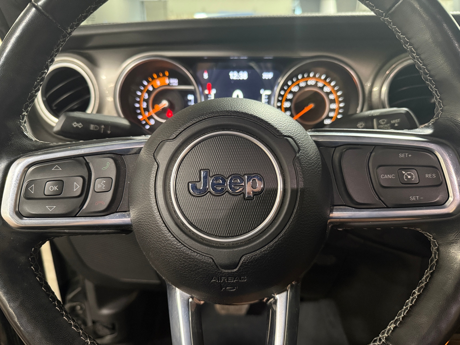 Thumbnail: 2022 Jeep Gladiator - 5
