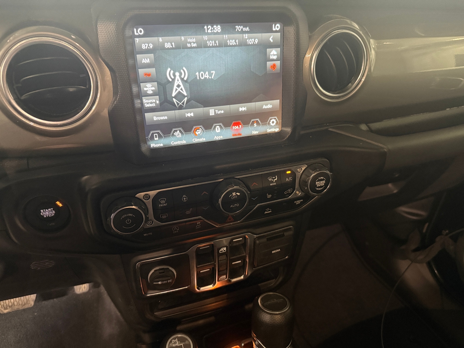 Thumbnail: 2022 Jeep Gladiator - 4