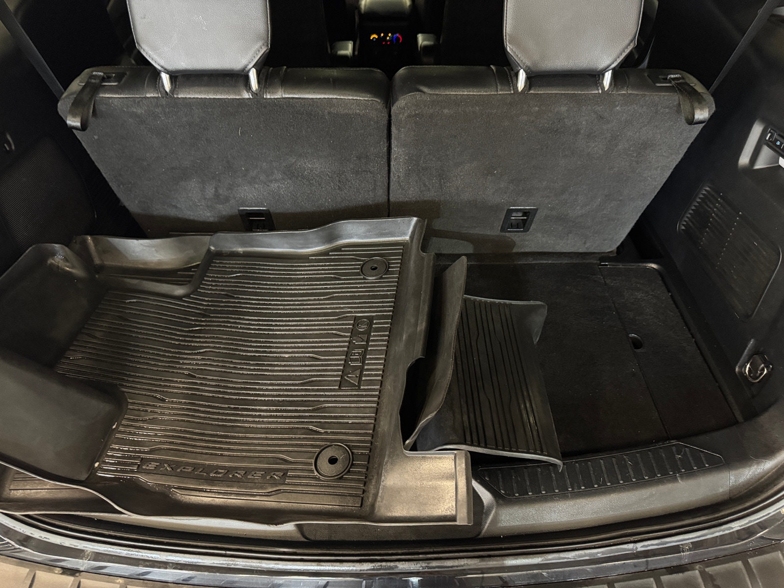 Thumbnail: 2022 Ford Explorer - 6