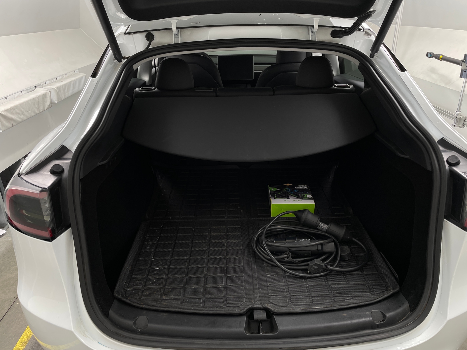 Thumbnail: 2024 Tesla Model Y - 6