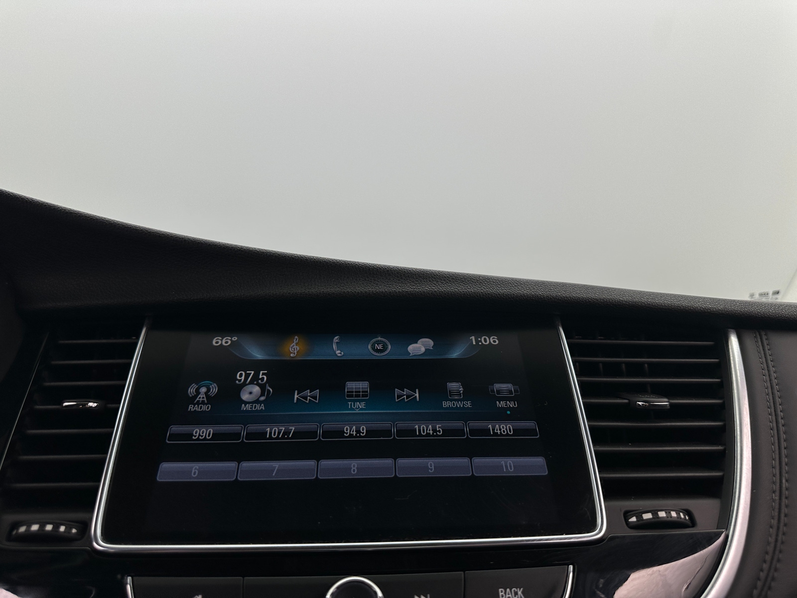 Thumbnail: 2019 Buick Encore - 3