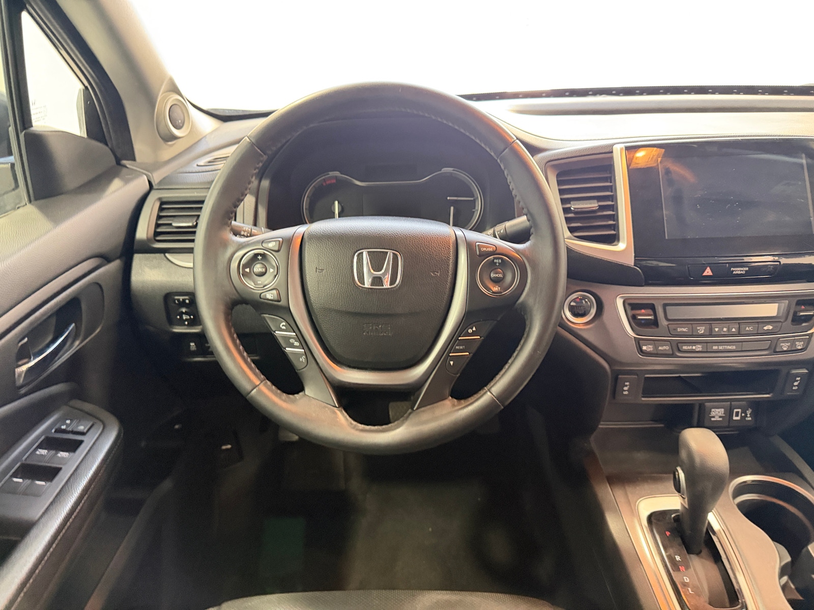 Thumbnail: 2017 Honda Ridgeline - 4