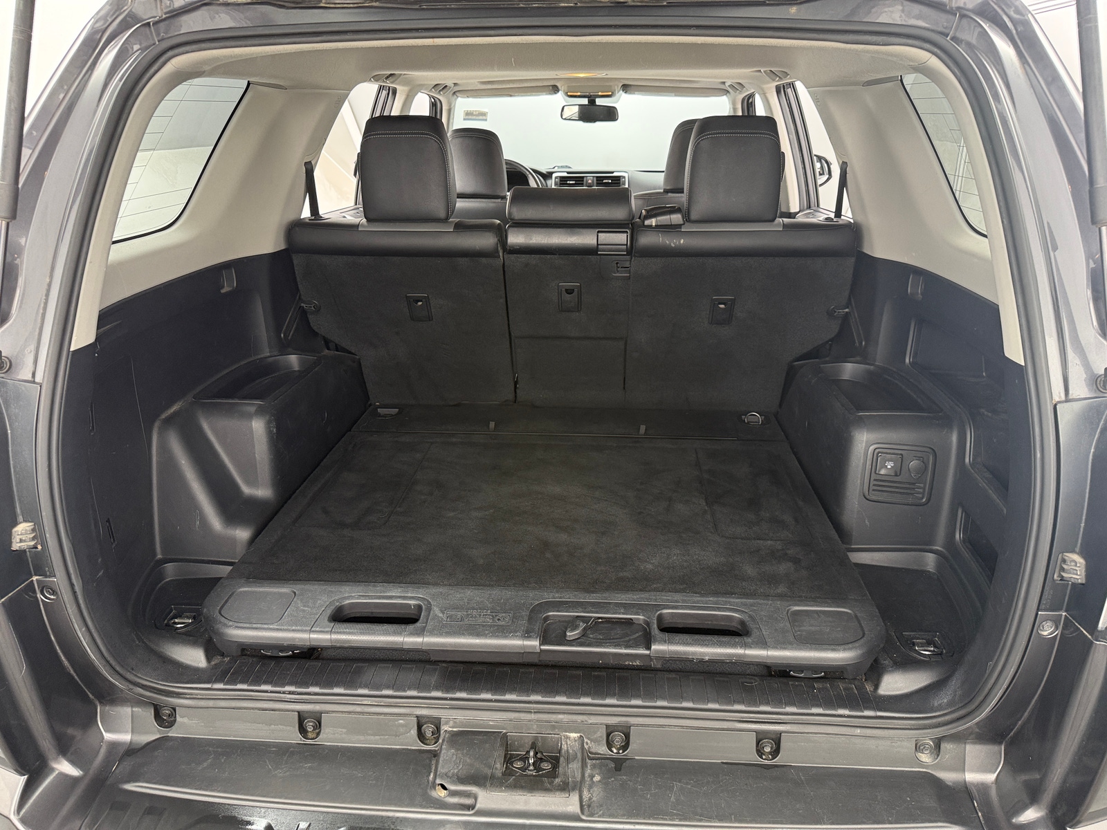 Thumbnail: 2019 Toyota 4Runner - 6