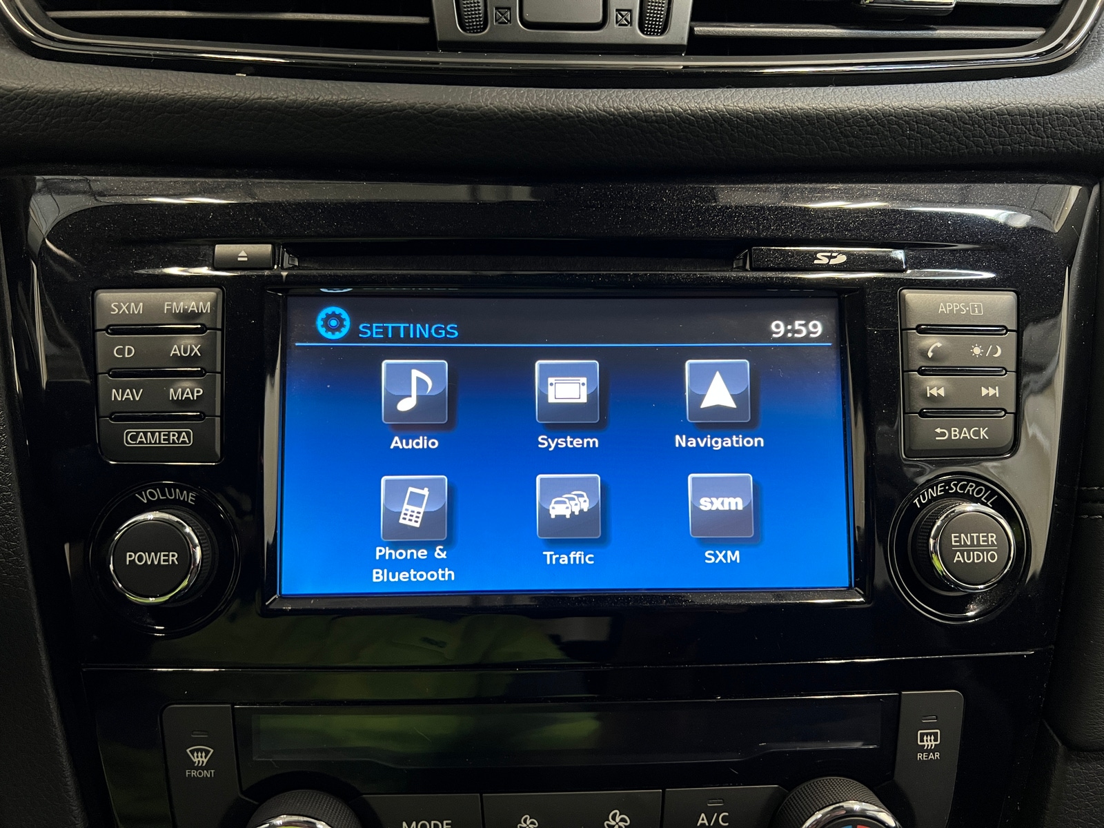 Thumbnail: 2017 Nissan Rogue - 3