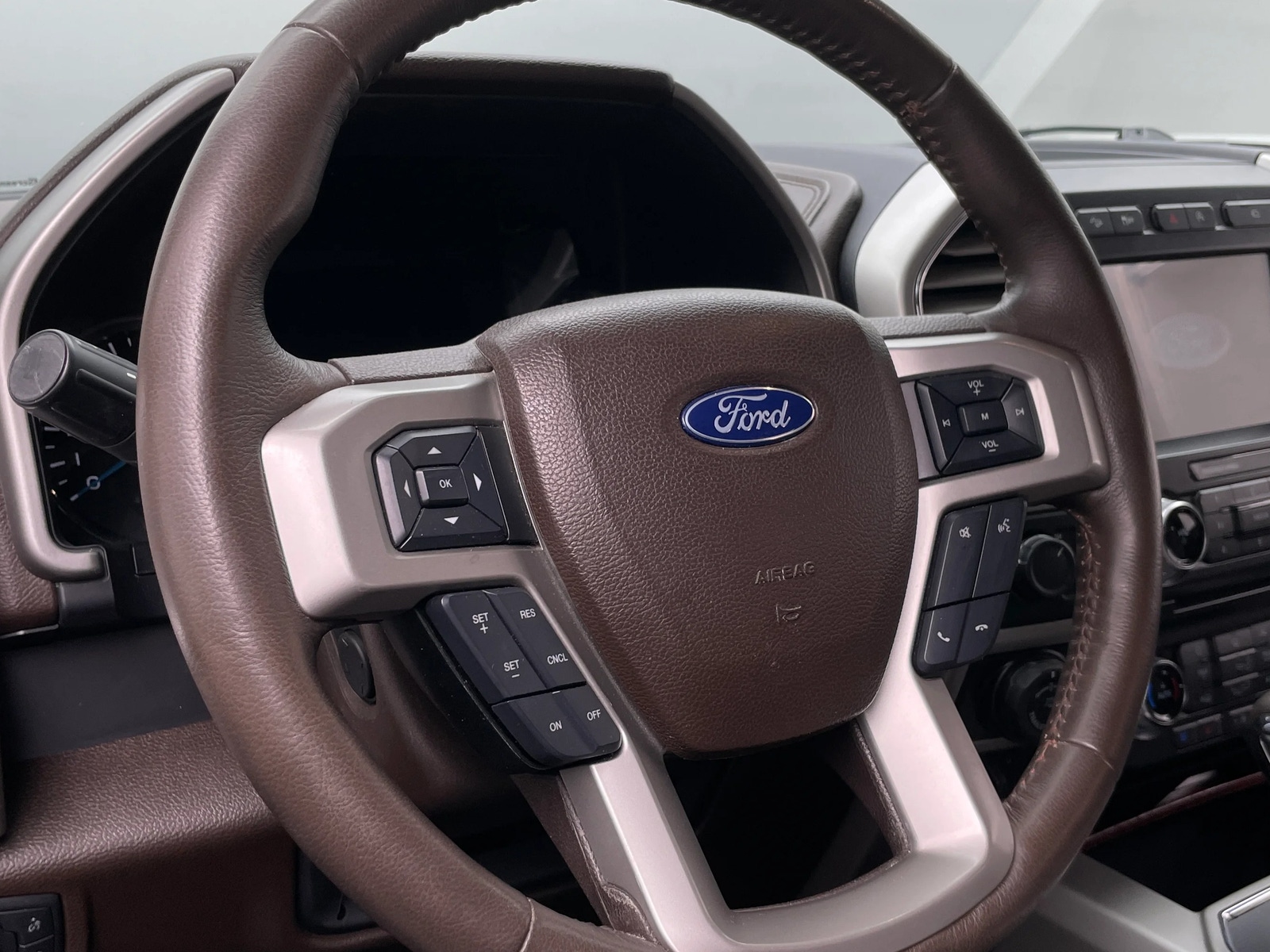 Thumbnail: 2017 Ford Econoline - 4