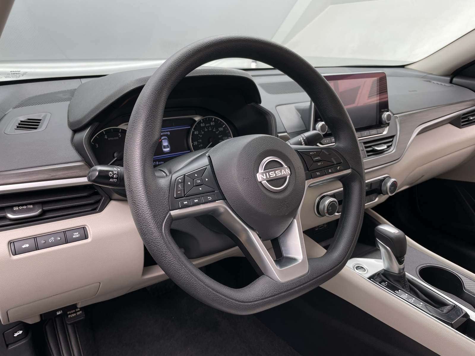 Thumbnail: 2025 Nissan Altima - 5