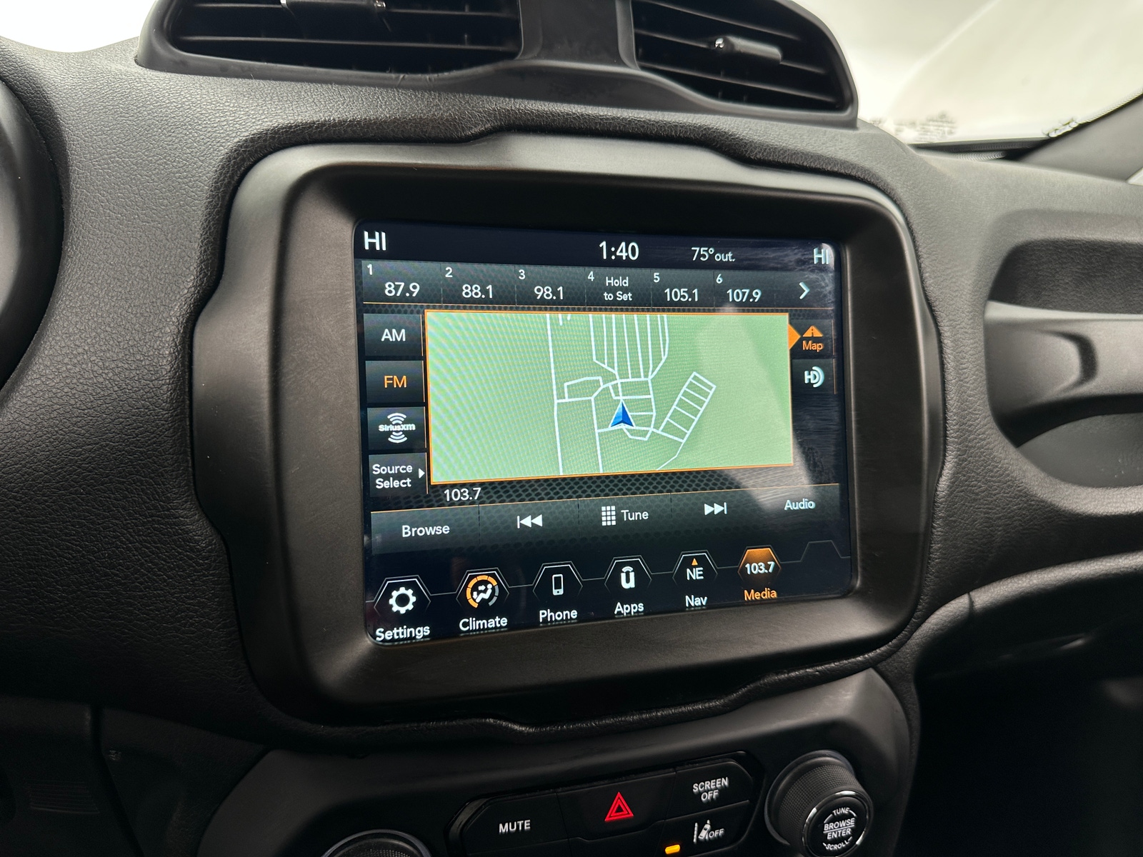 Thumbnail: 2023 Jeep Renegade - 4