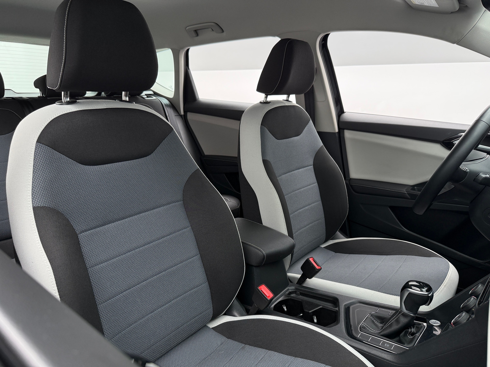 Thumbnail: 2025 Volkswagen Taos - 2