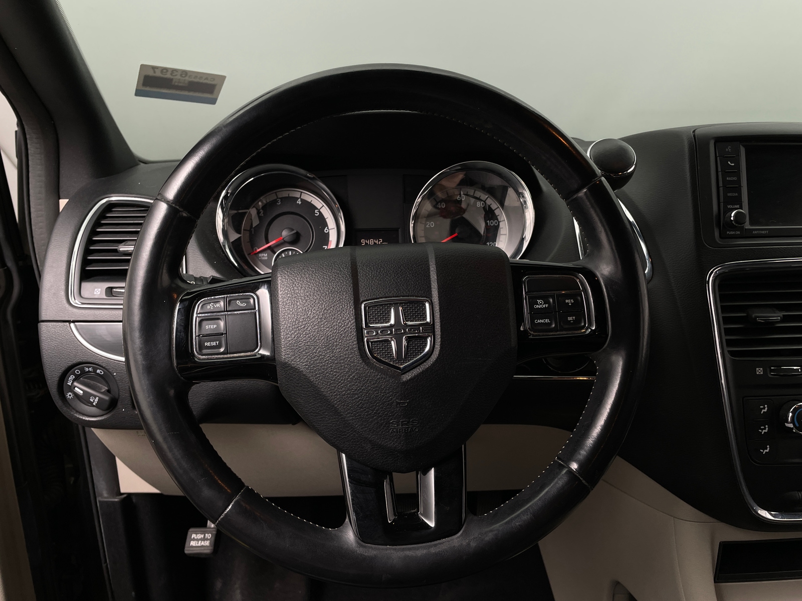 Thumbnail: 2019 Dodge Grand Caravan - 4