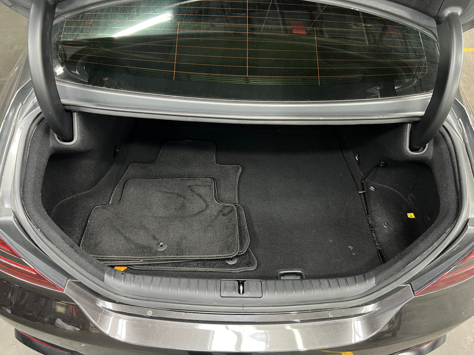 Thumbnail: 2023 Genesis G70 - 6