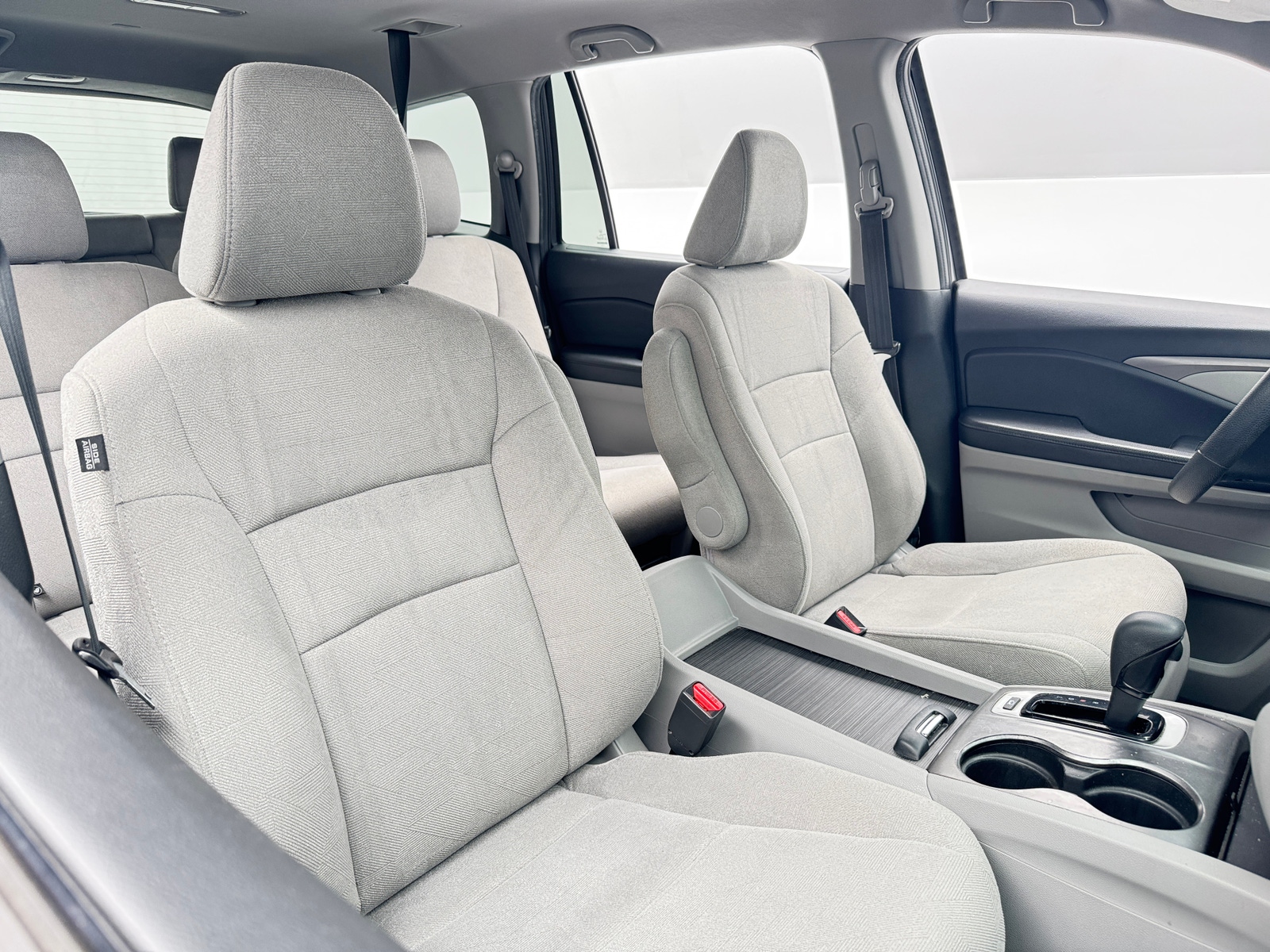 Thumbnail: 2019 Honda Pilot - 2