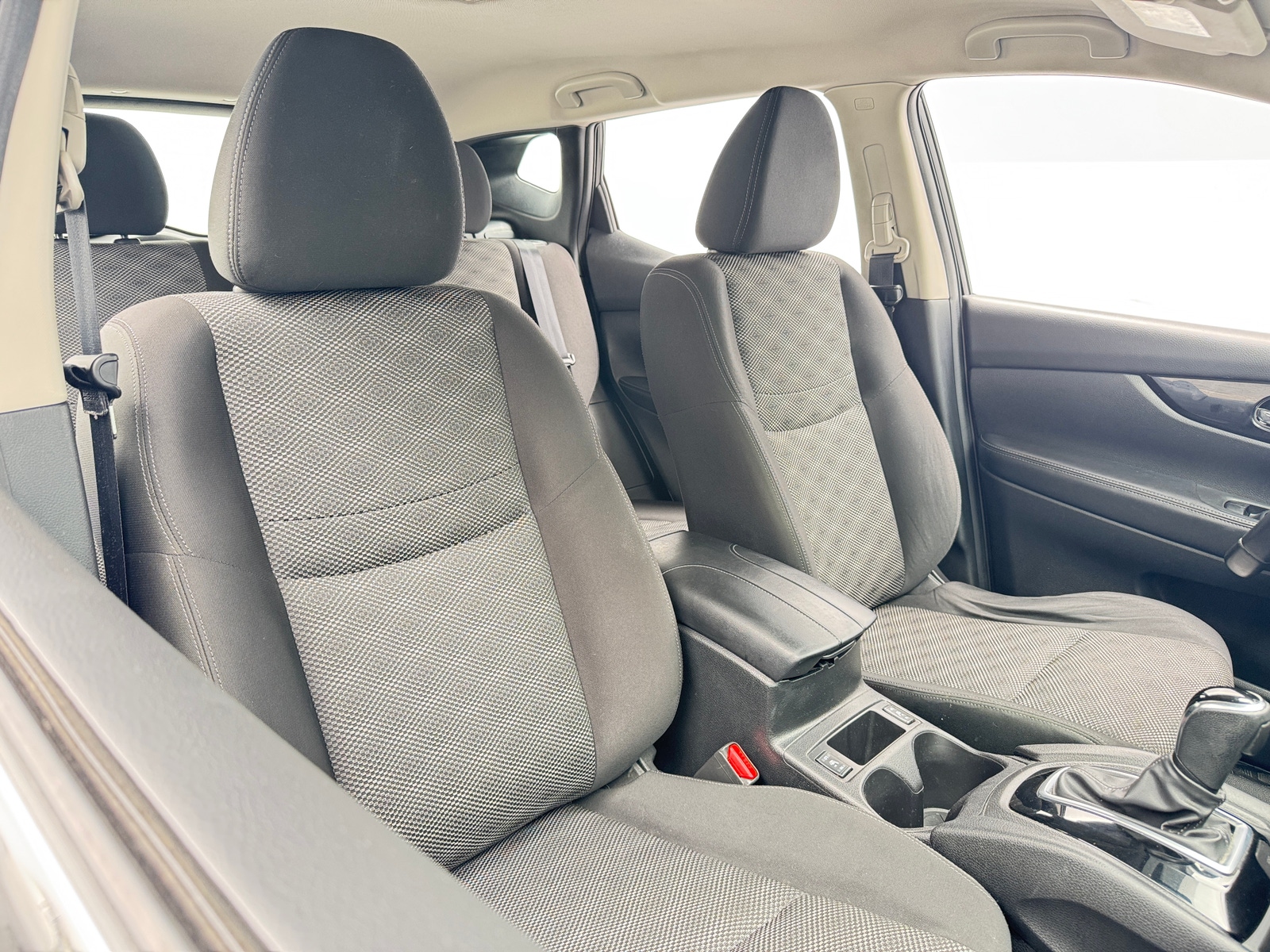 Thumbnail: 2018 Nissan Rogue Sport - 2