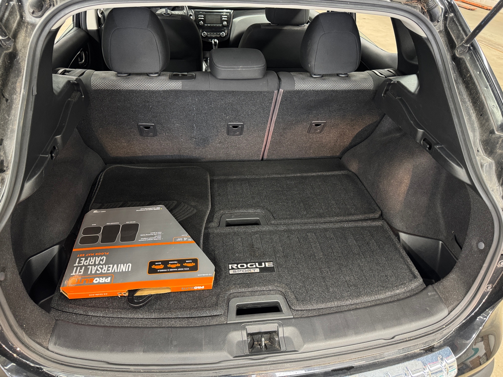 Thumbnail: 2018 Nissan Rogue Sport - 7