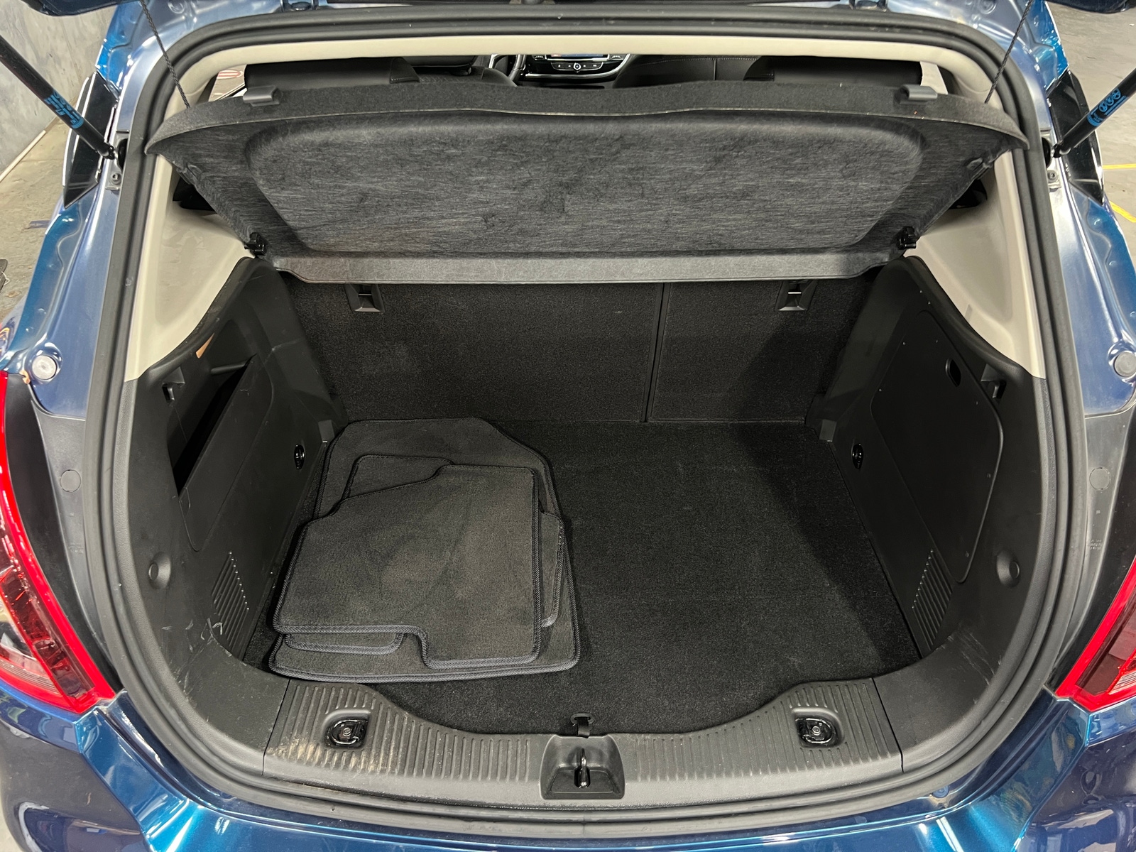 Thumbnail: 2020 Buick Encore - 7