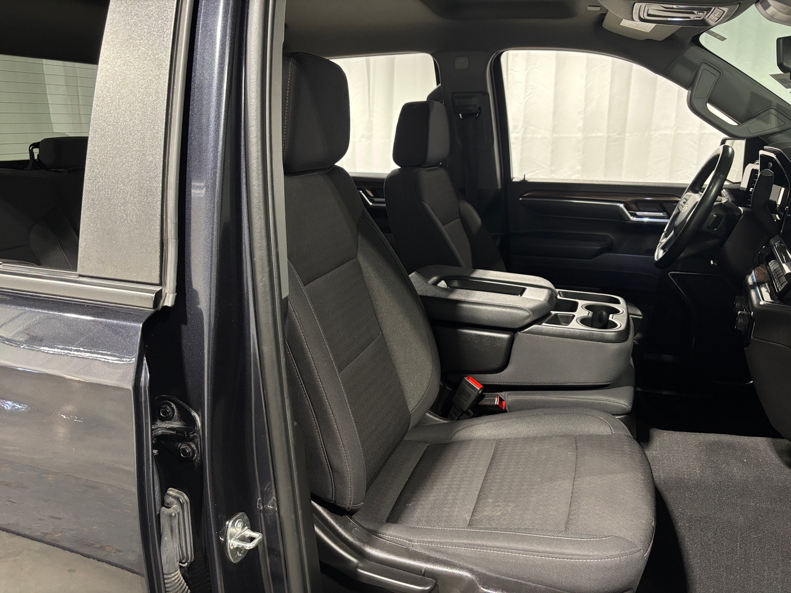 Thumbnail: 2024 Chevrolet Silverado 1500 - 2