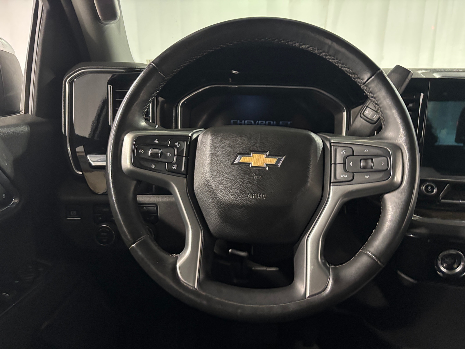 Thumbnail: 2024 Chevrolet Silverado 1500 - 5