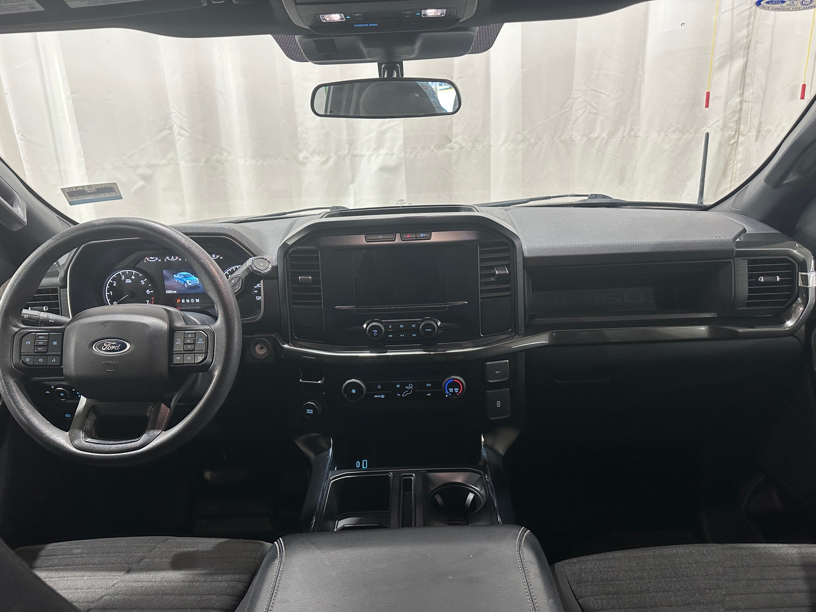 Thumbnail: 2023 Ford Econoline - 3