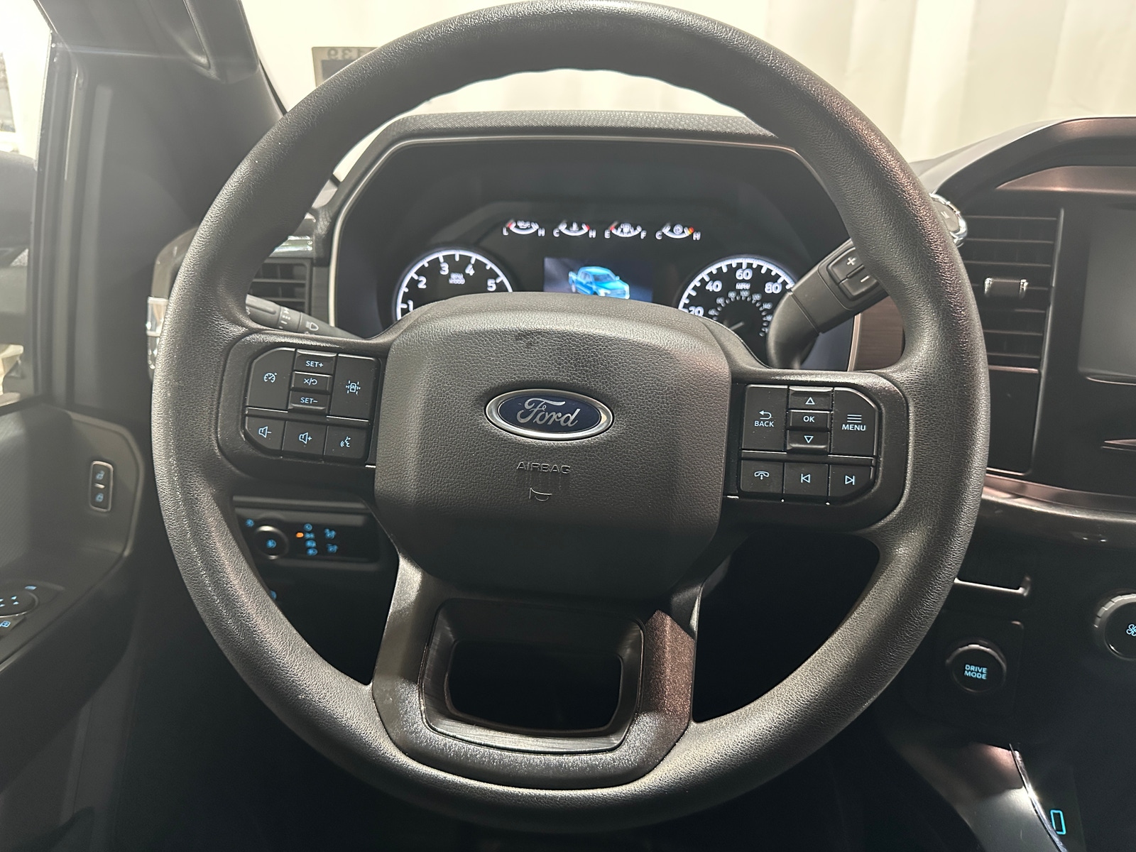 Thumbnail: 2023 Ford Econoline - 5