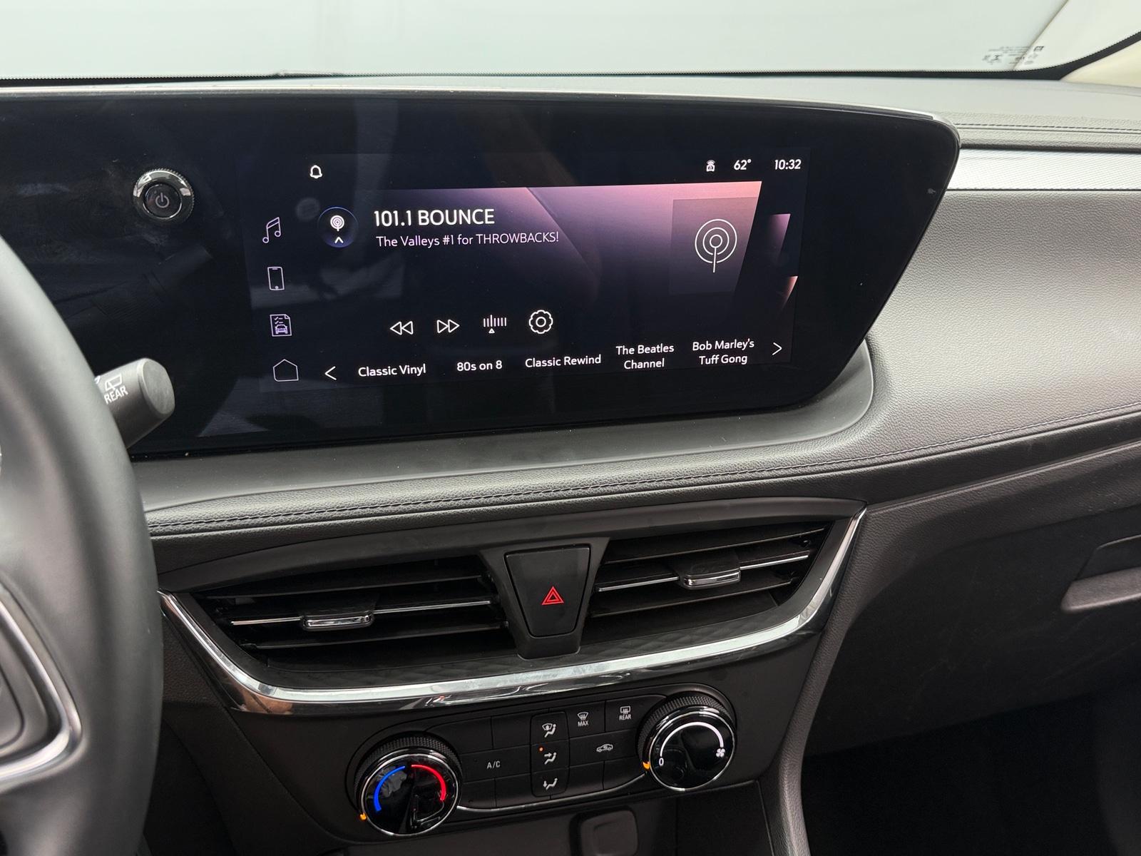 Thumbnail: 2025 Buick Encore GX - 3