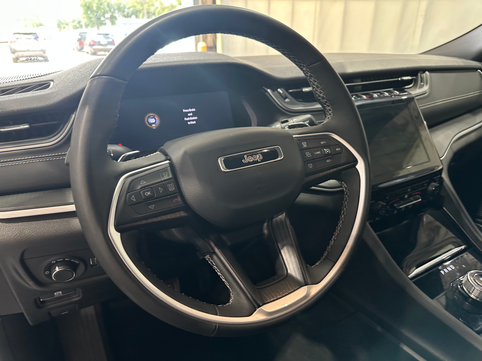 Thumbnail: 2025 Jeep Grand Cherokee - 4