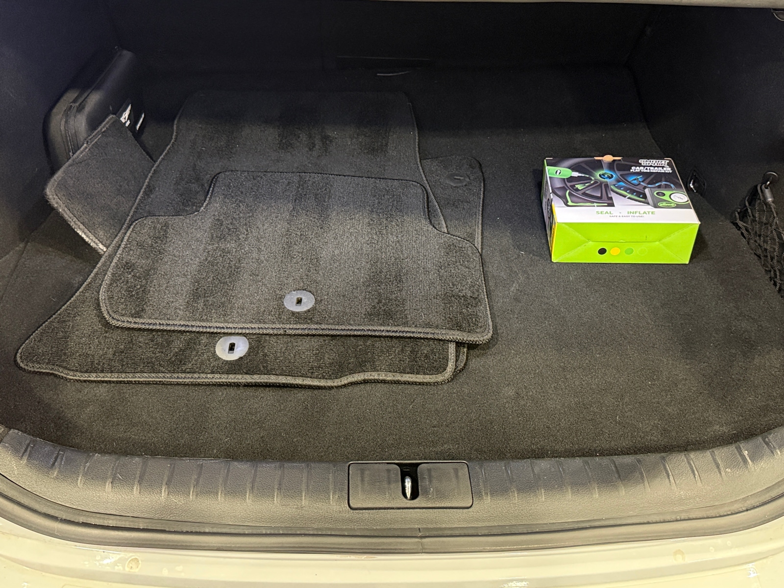 Thumbnail: 2023 Genesis G70 - 6