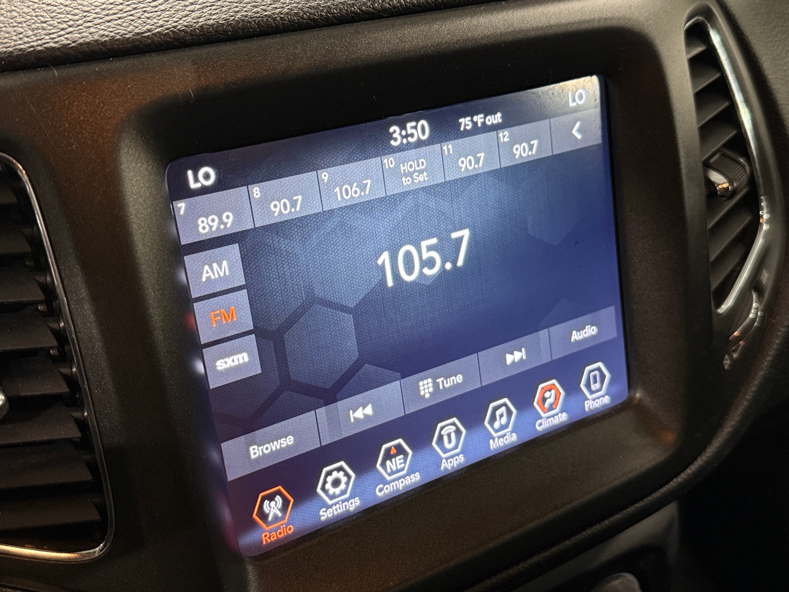 Thumbnail: 2019 Jeep Compass - 4