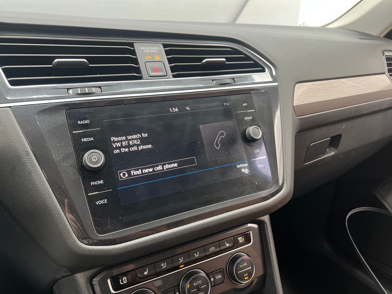 Thumbnail: 2019 Volkswagen Tiguan - 3