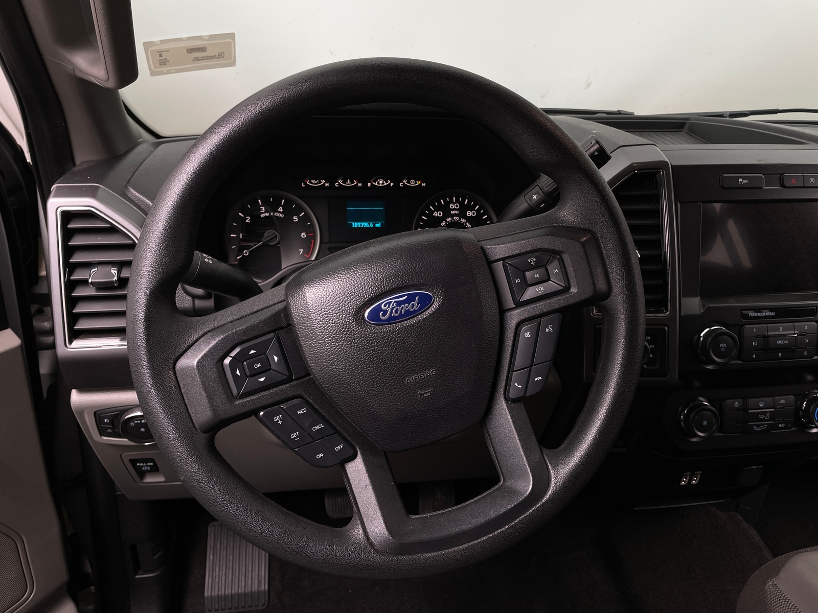 Thumbnail: 2019 Ford Econoline - 5