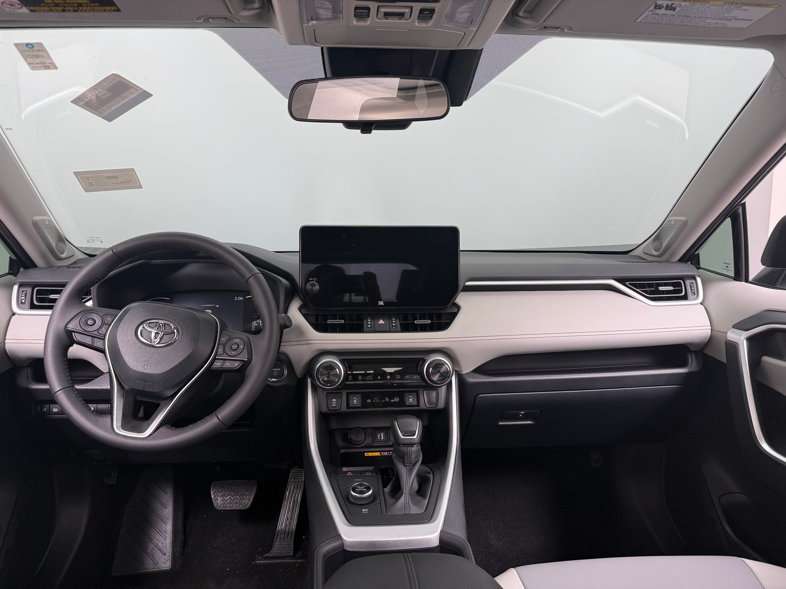 Thumbnail: 2025 Toyota RAV4 - 2