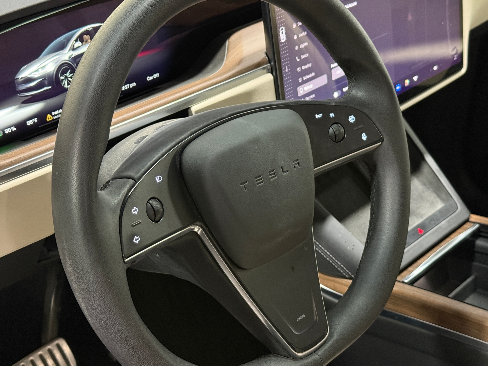 Thumbnail: 2023 Tesla Model X - 4