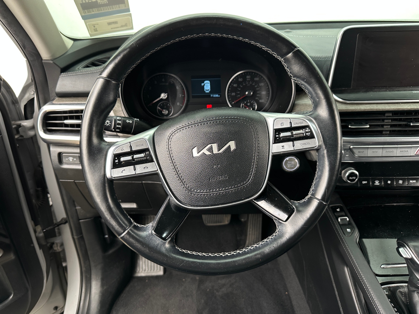 Thumbnail: 2022 Kia Telluride - 4