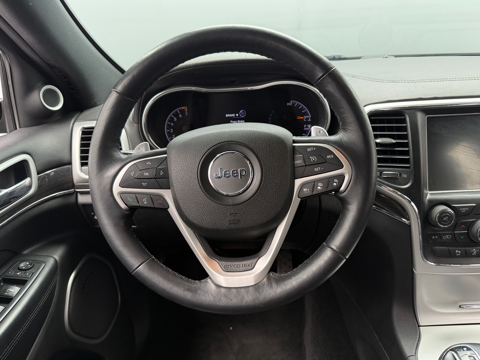 Thumbnail: 2015 Jeep Grand Cherokee - 4