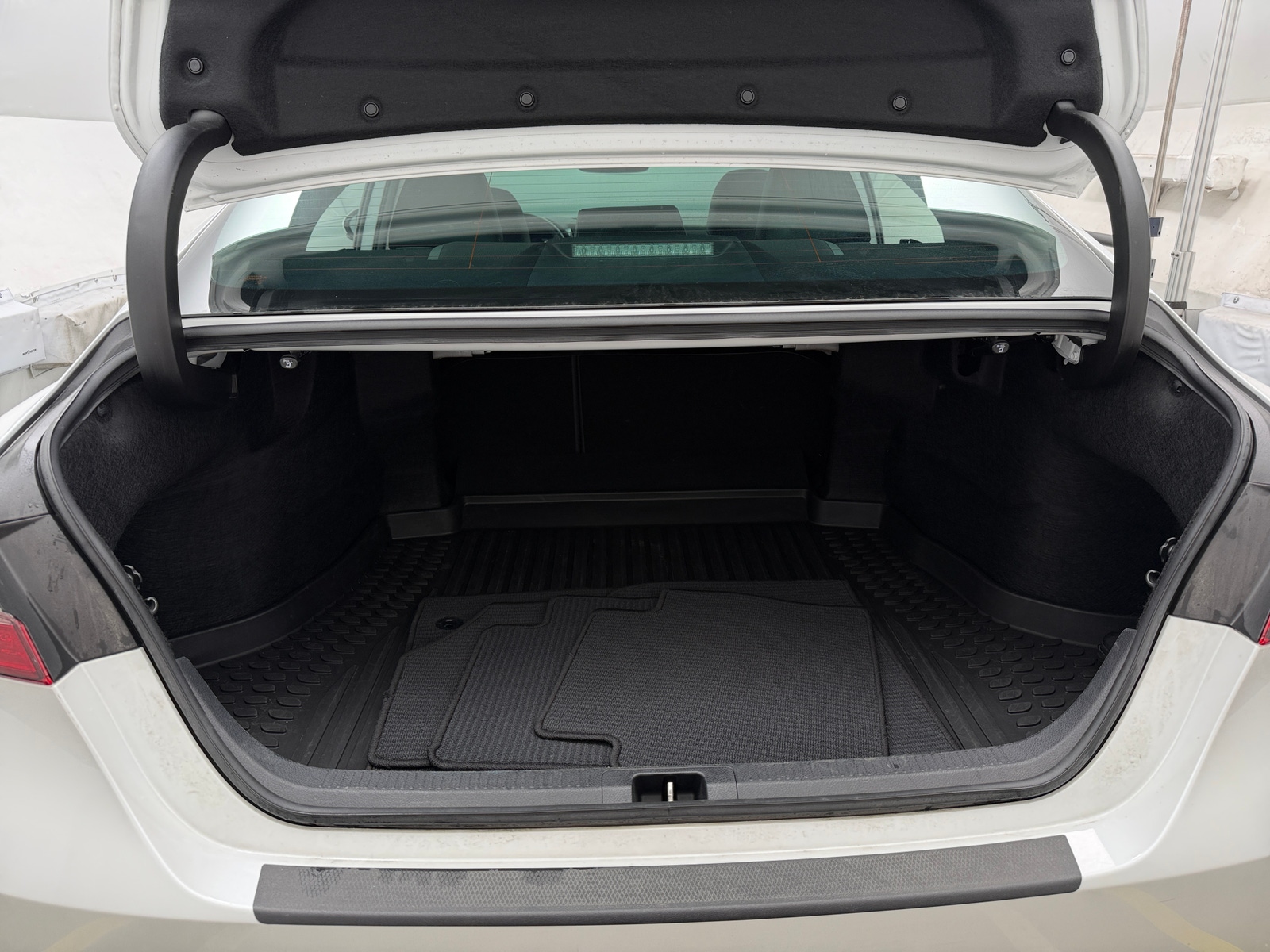 Thumbnail: 2019 Toyota Camry - 6