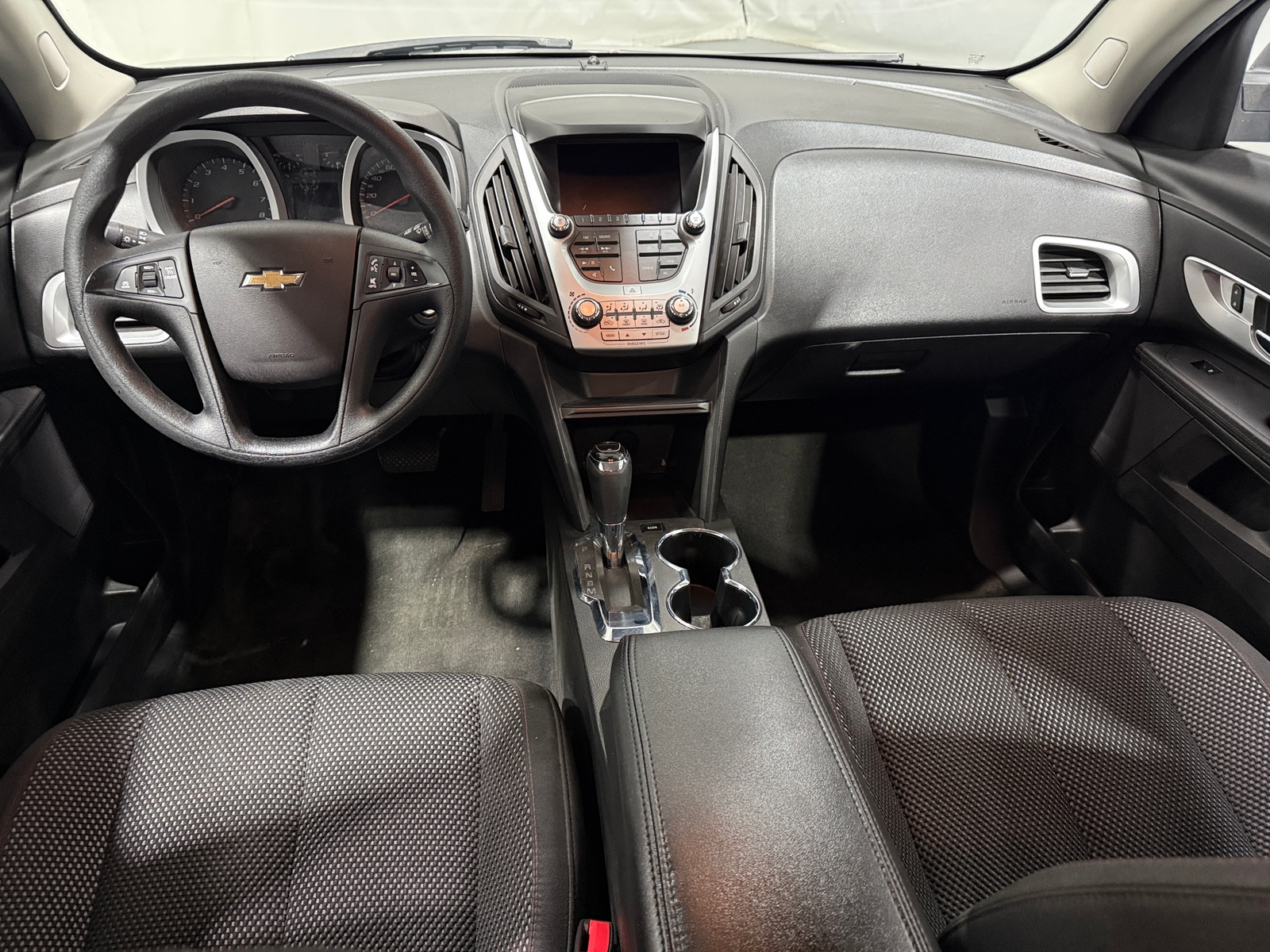 Thumbnail: 2017 Chevrolet Equinox - 3