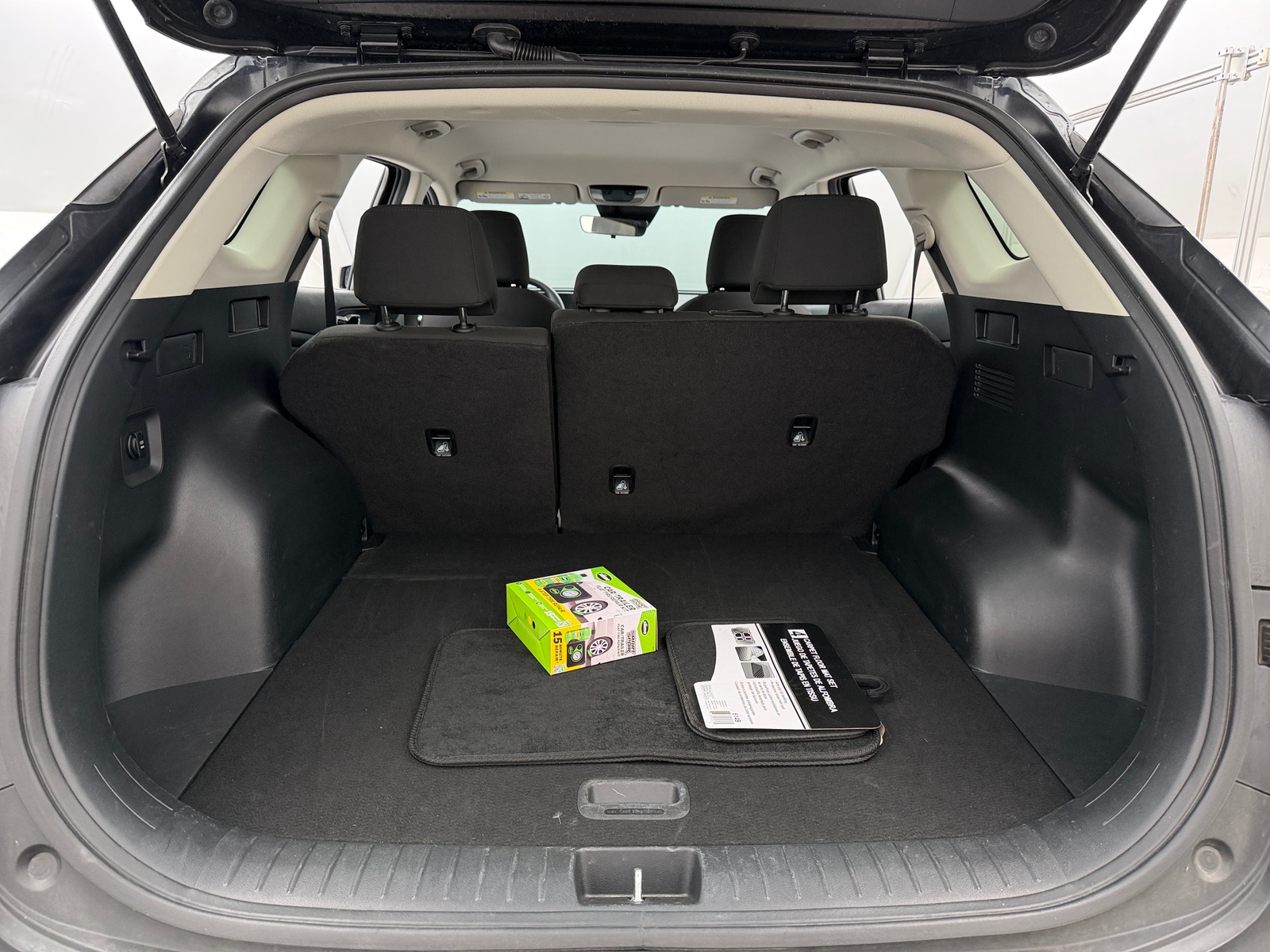 Thumbnail: 2025 Kia Sportage - 7