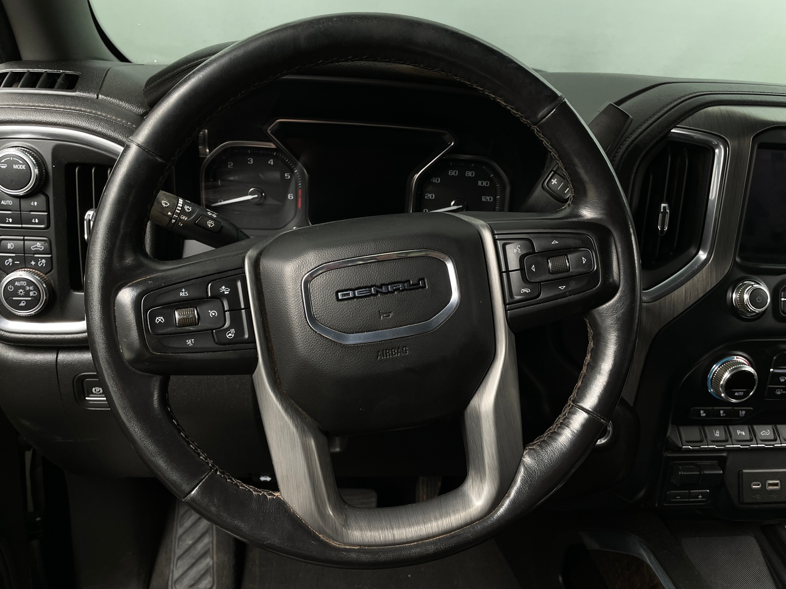 Thumbnail: 2022 GMC Sierra 2500 - 4