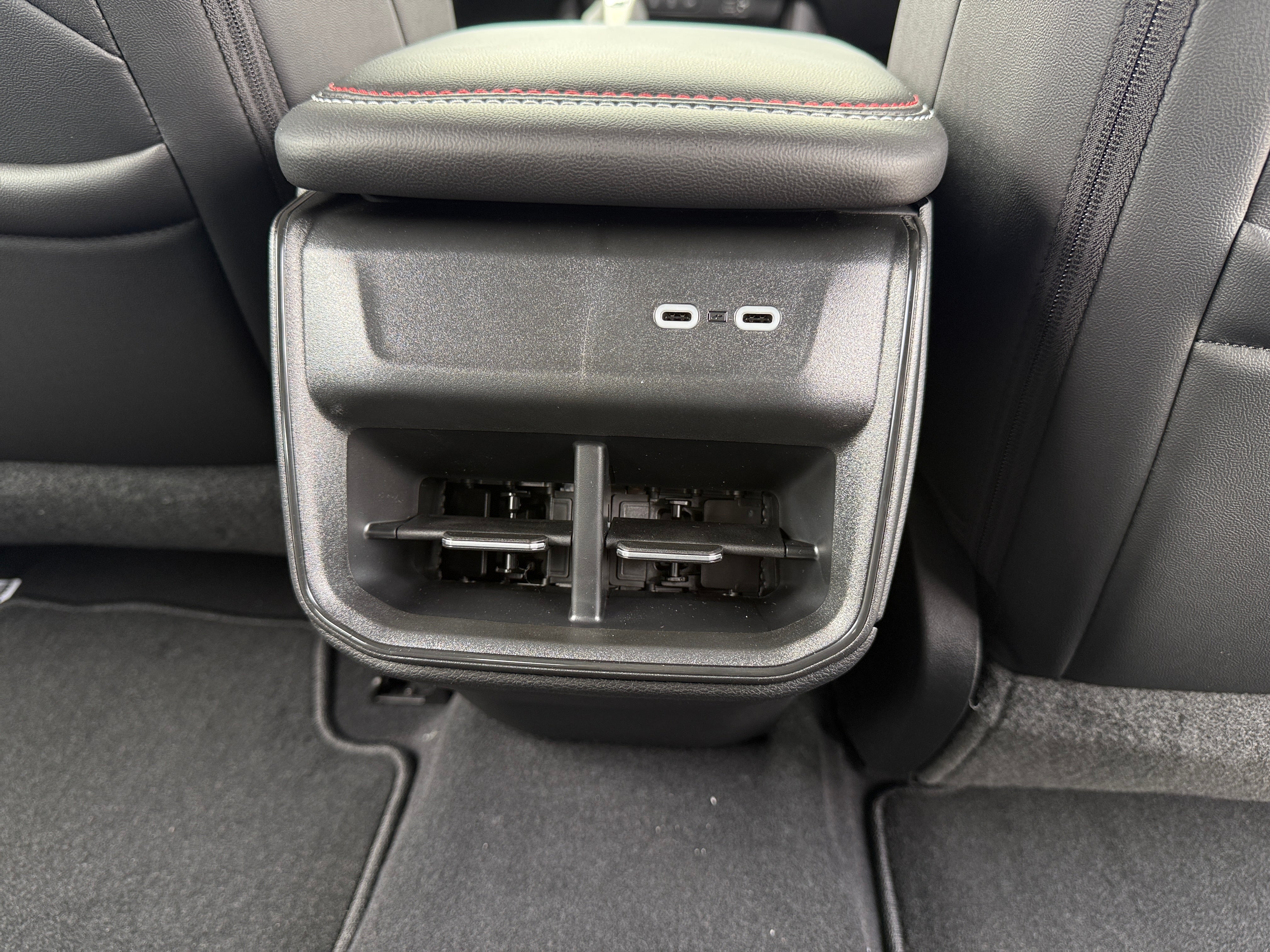2026 Dodge Charger Scat Pack - Photo 1