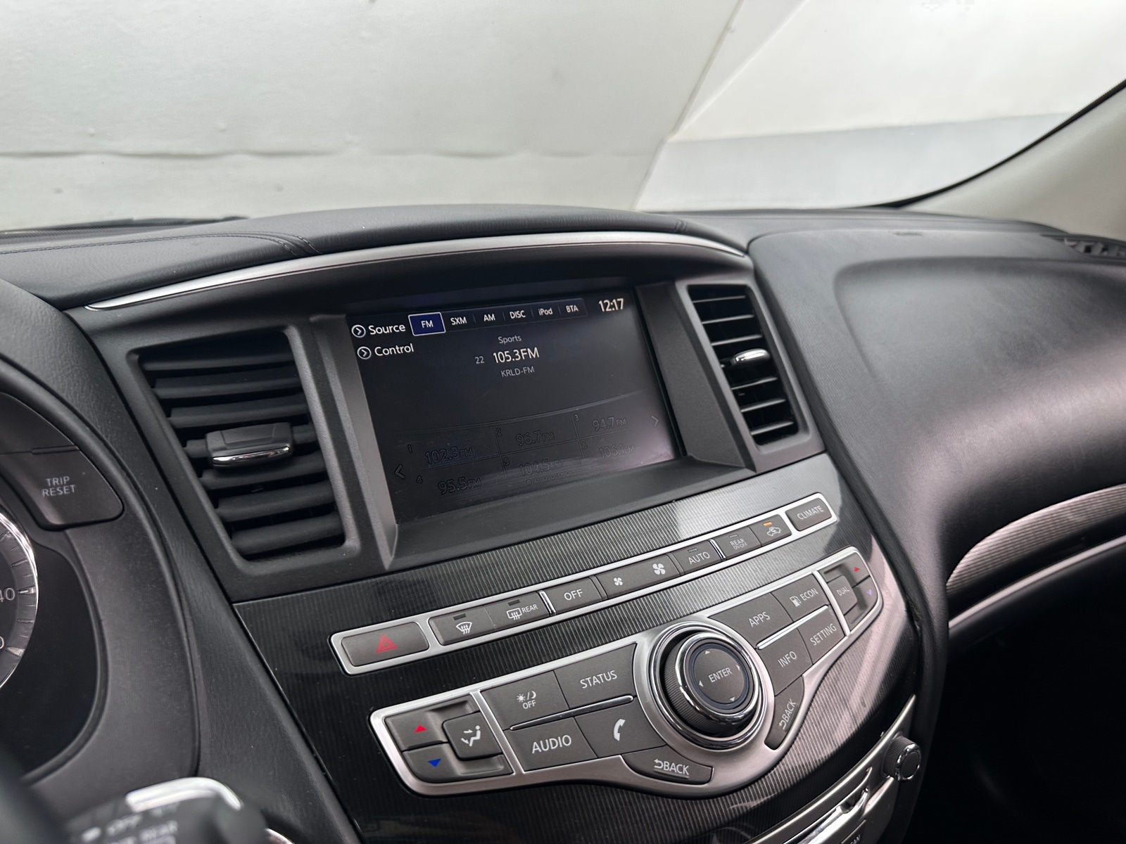 Thumbnail: 2017 INFINITI QX60 - 3