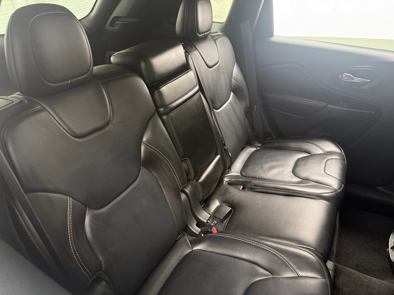 Thumbnail: 2015 Jeep Cherokee - 5