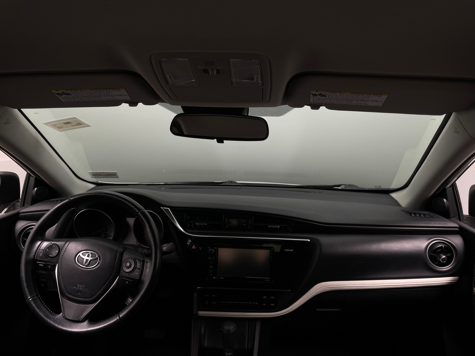 Thumbnail: 2018 Toyota Corolla iM - 3