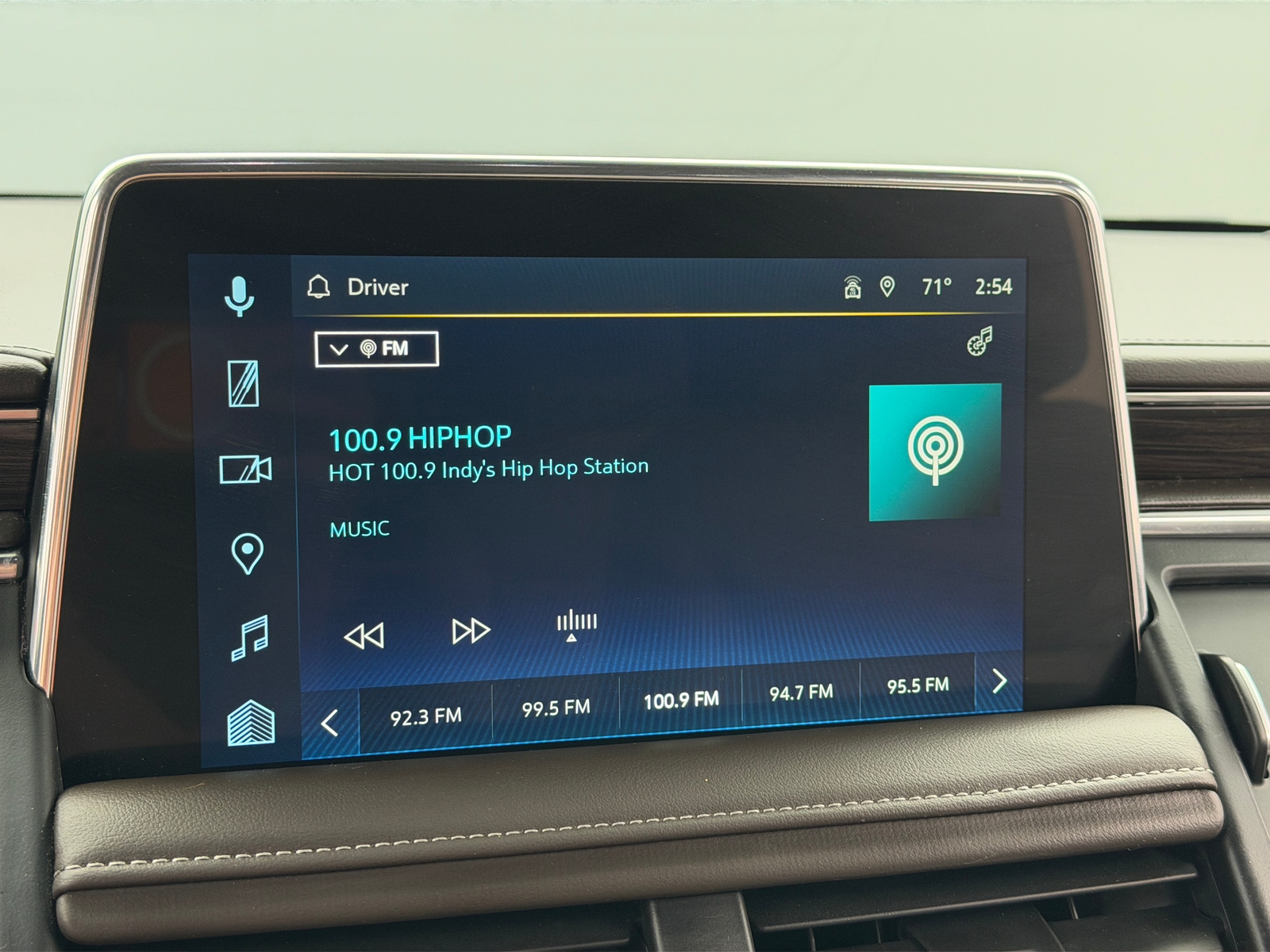 Thumbnail: 2023 Chevrolet Suburban - 3