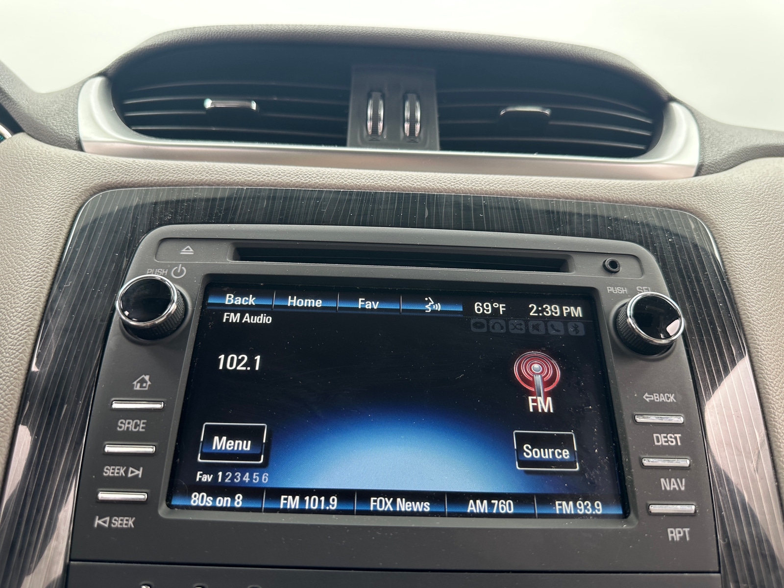 Thumbnail: 2017 Chevrolet Traverse - 4