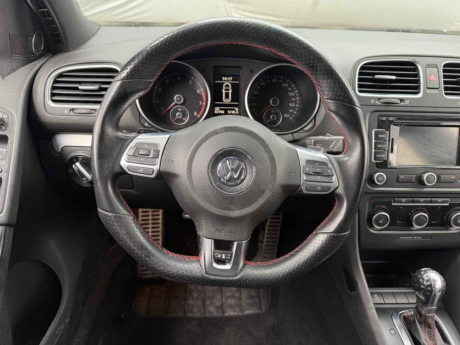 Thumbnail: 2012 Volkswagen Golf - 5
