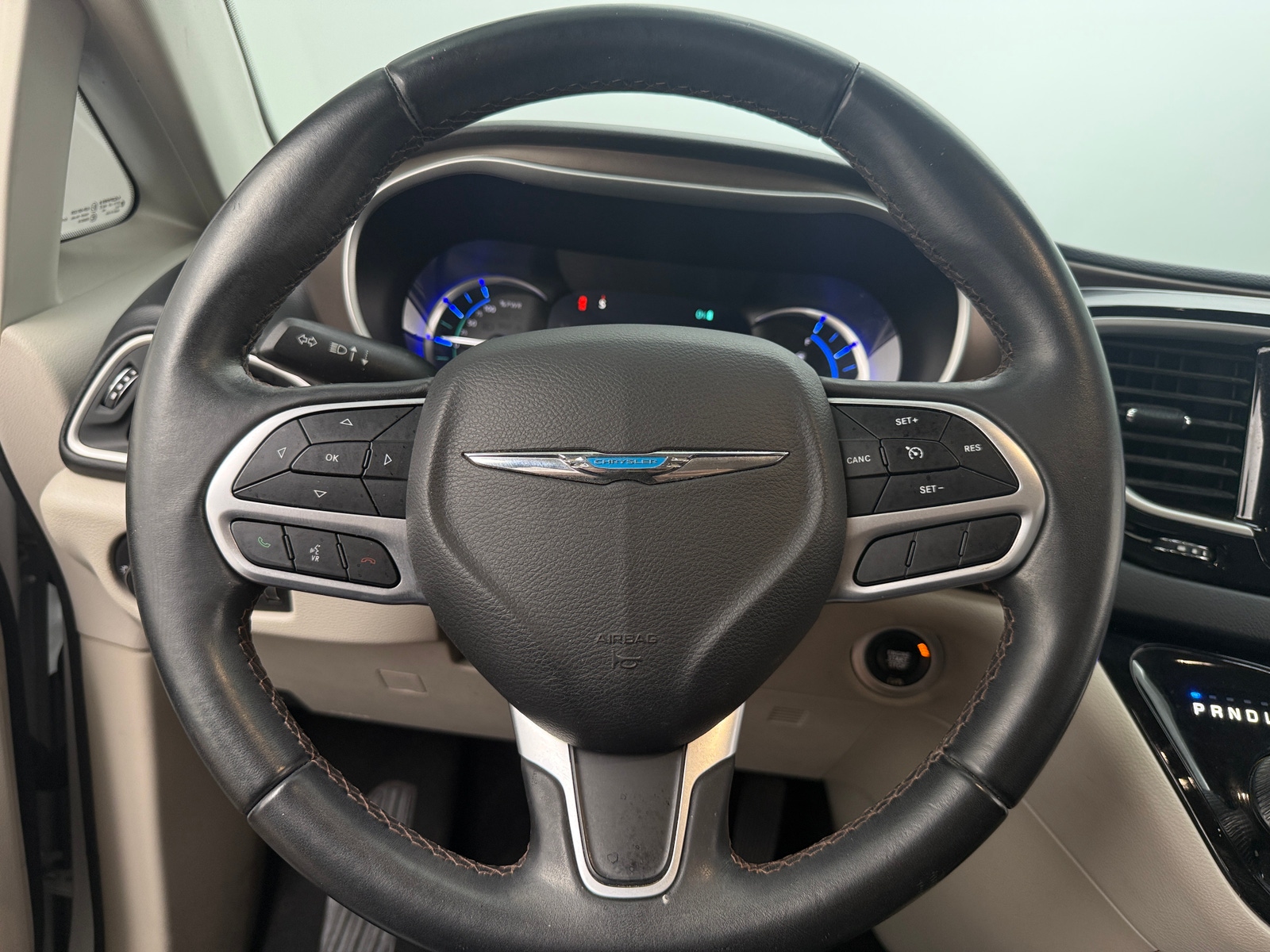 Thumbnail: 2018 Chrysler Pacifica - 4